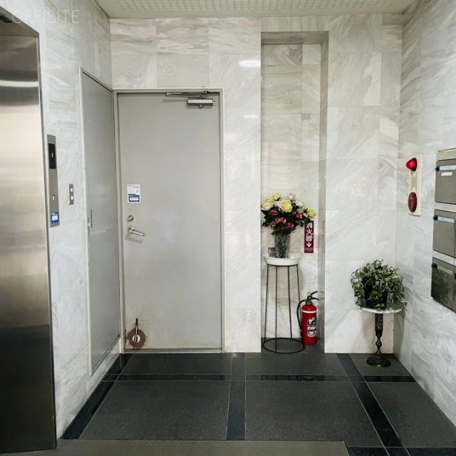 麹町高善ビル エントランス