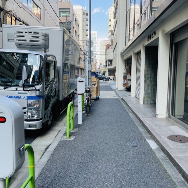 折田ビル ビル前面道路