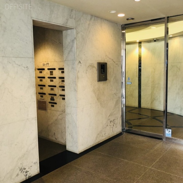 白金台シティハウス エントランス