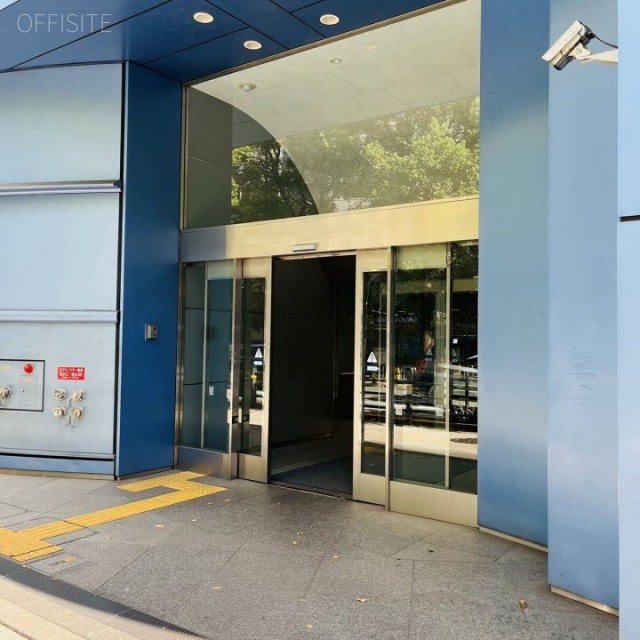 サンシャインシティアネックス オフィスビル出入口