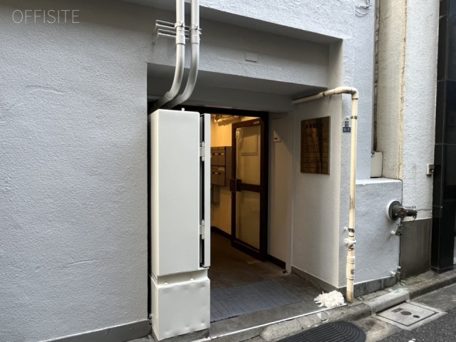 東専堂ビル エントランス