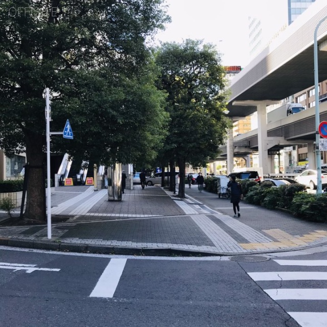 JMFビル赤坂01 ビル前面道路