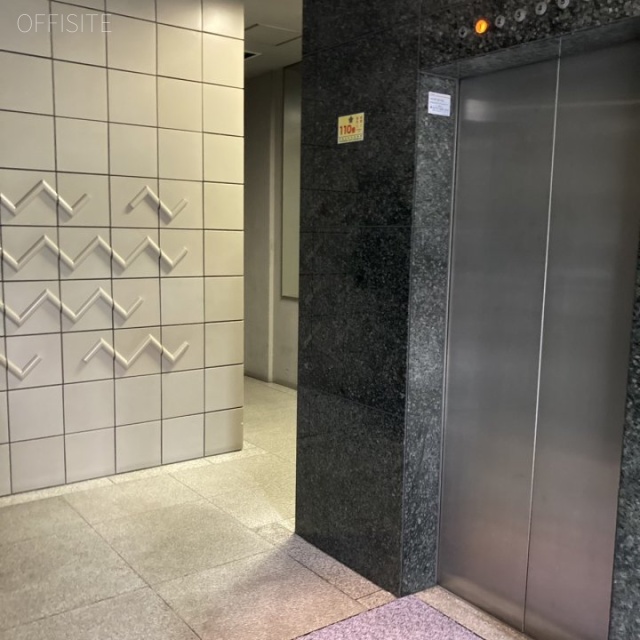 新共立ビル エントランス