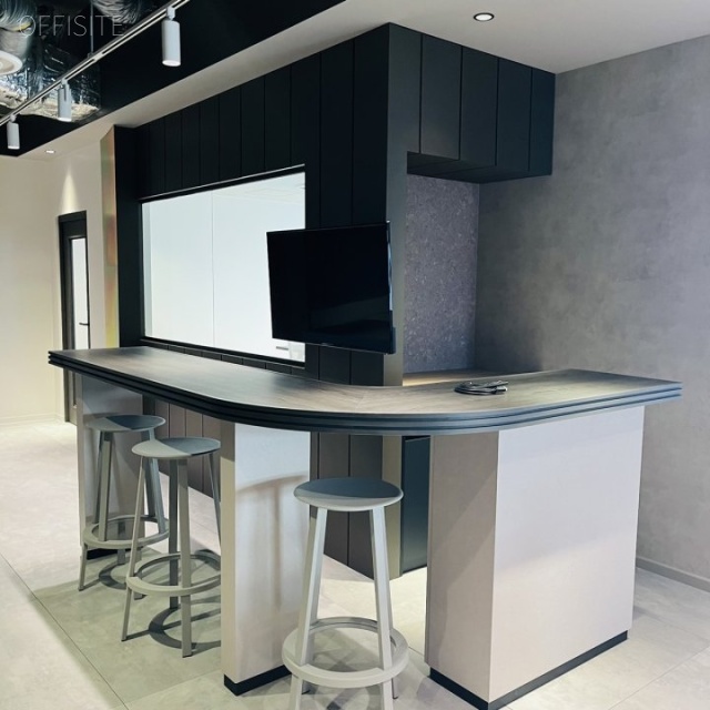 フロンティア代々木 e号室 室内