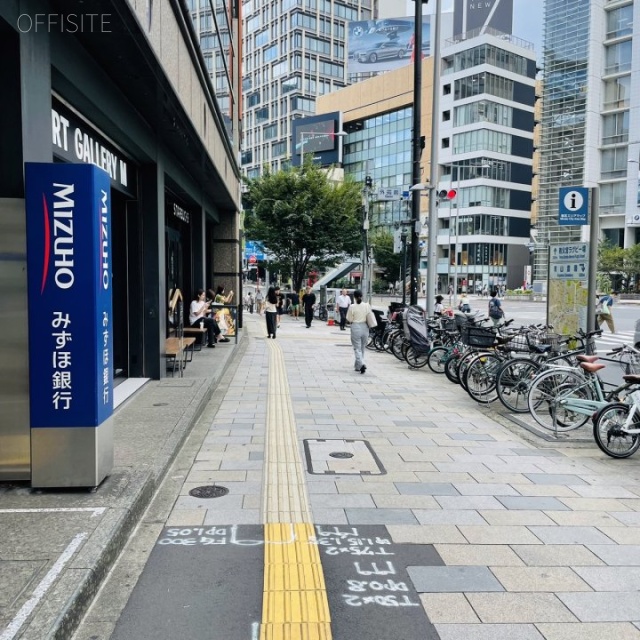 VORT外苑前Ⅰ 前面歩道