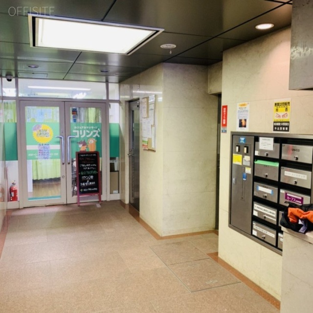 四谷曙橋ビル エントランス