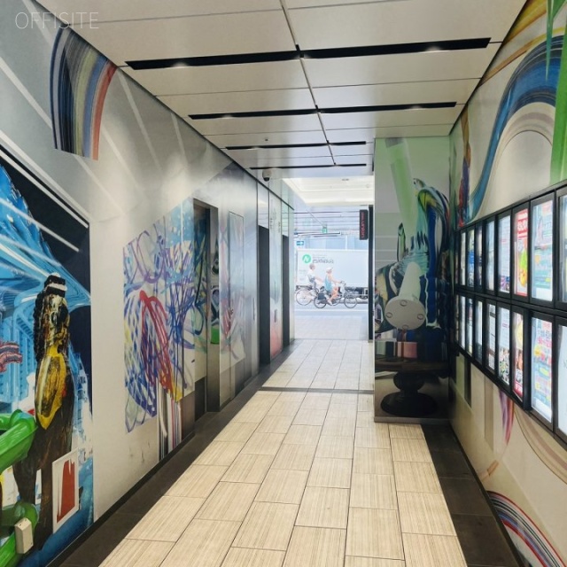 YY UDAGAWAビル エントランス