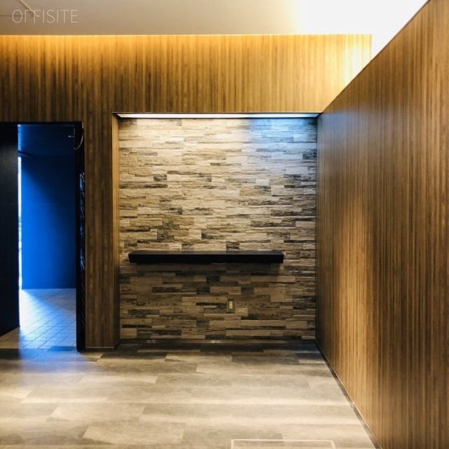 ME新大塚ビル エントランス