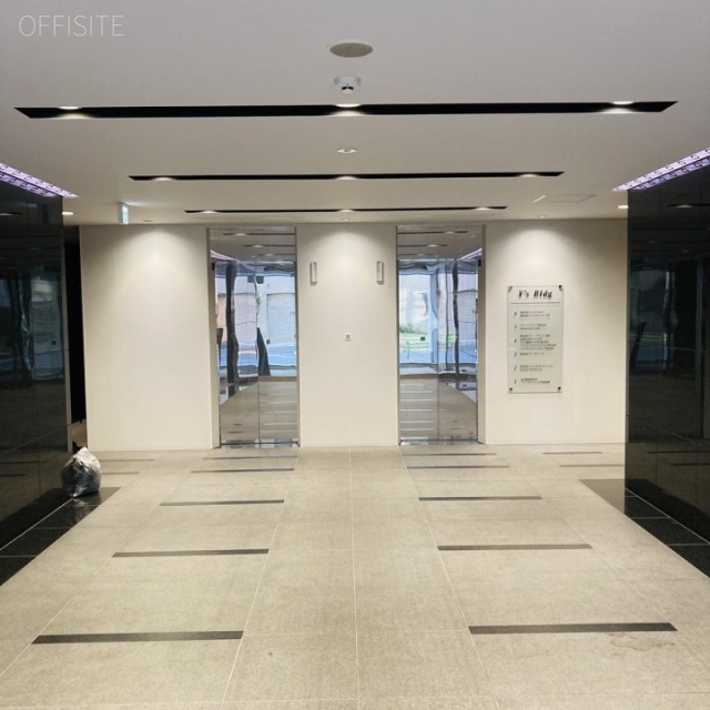 ワイズビル エントランス