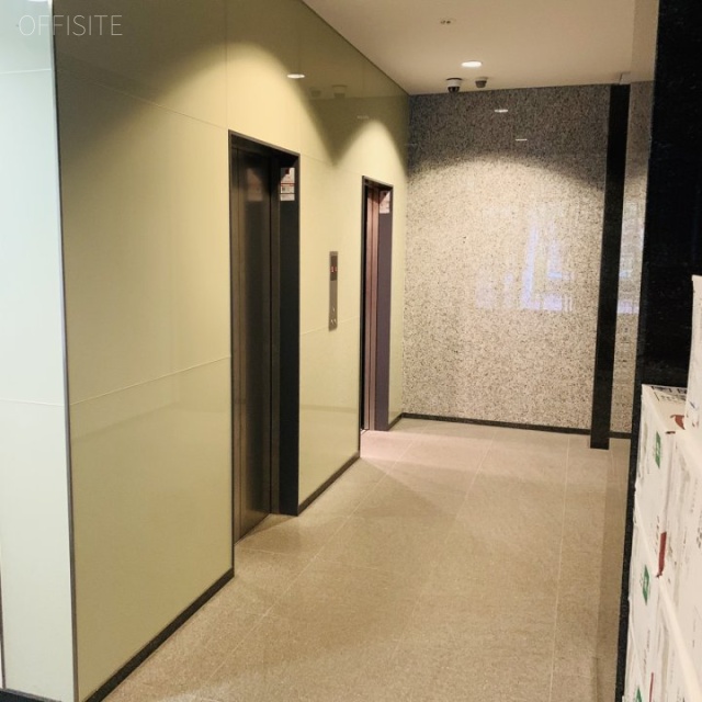 U-AXIS エントランス