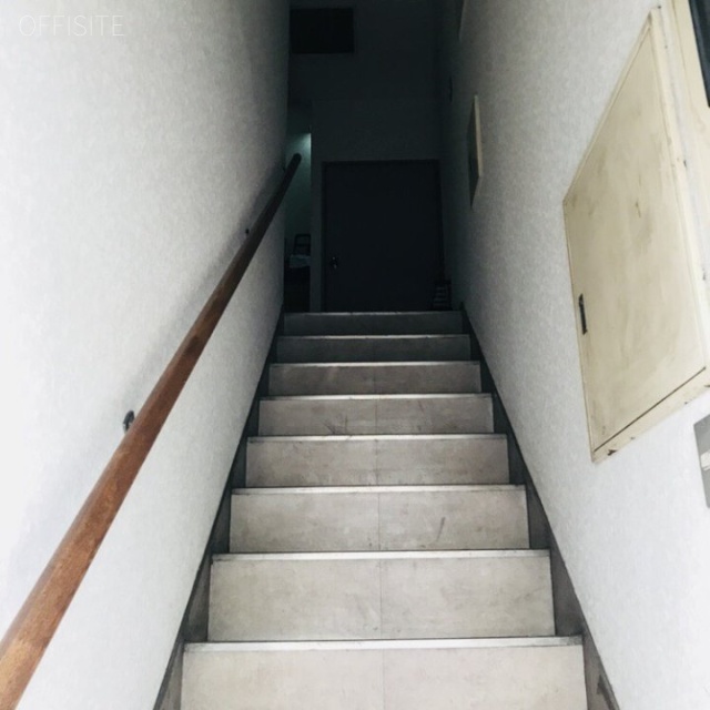 山畑ビル 直接階段