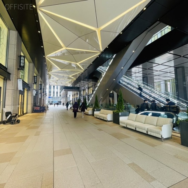 京橋エドグラン エントランス