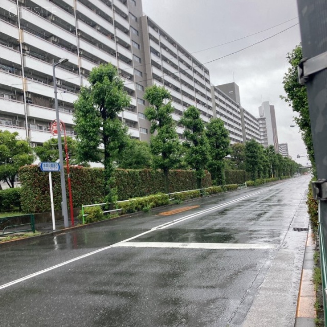 中野坂上サンブライトツイン 前面通り