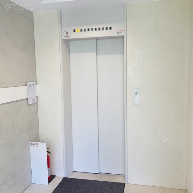 growth ginza east エレベーター