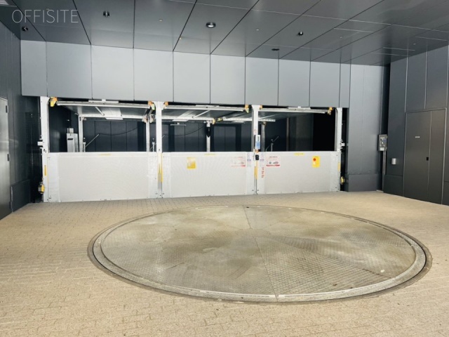 BIZCORE飯田橋 駐車場