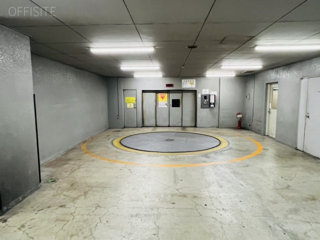 いちご南大塚ビル 駐車場