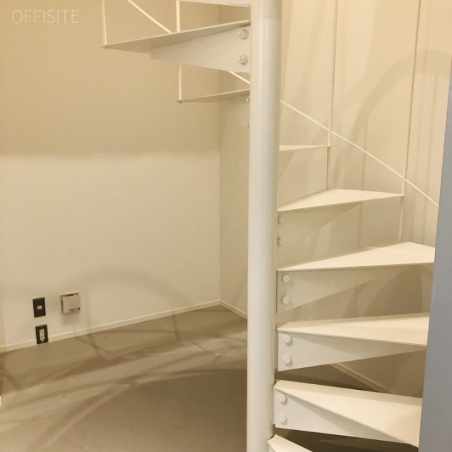 IM内神田 11階~12階 室内