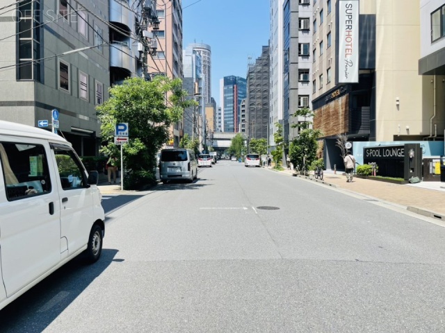 Biz Feel AKIHABARA 前面道路