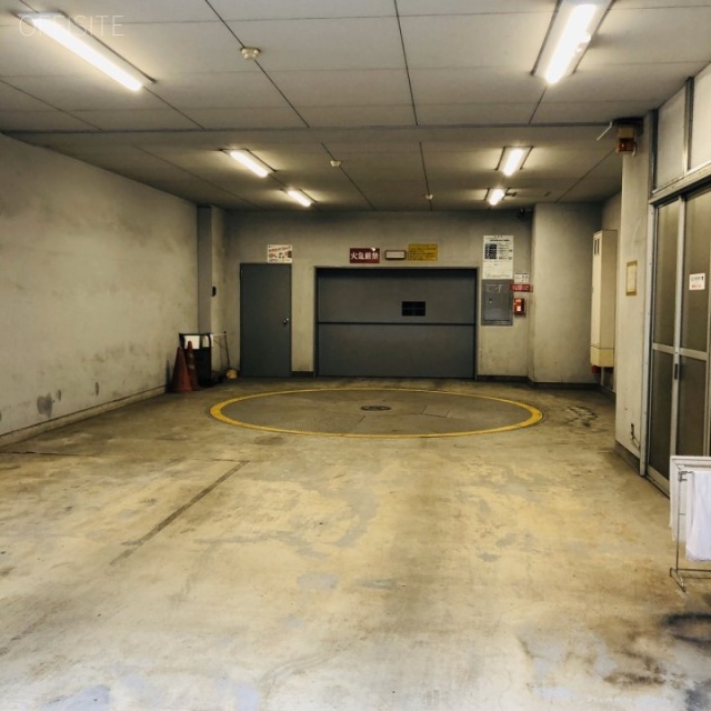 久保田ビル 駐車場