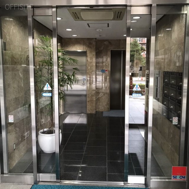 第一ビル エントランス