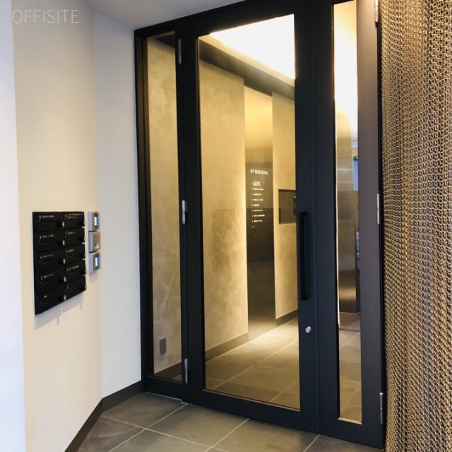 NTビル エントランス