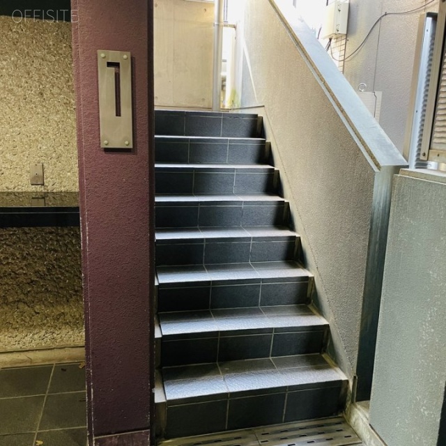 メイプルヒルズ千駄ヶ谷 エントランス