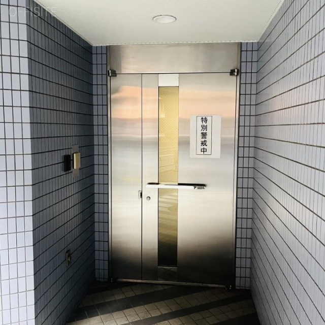 五反田フラットアイアンビル エントランス