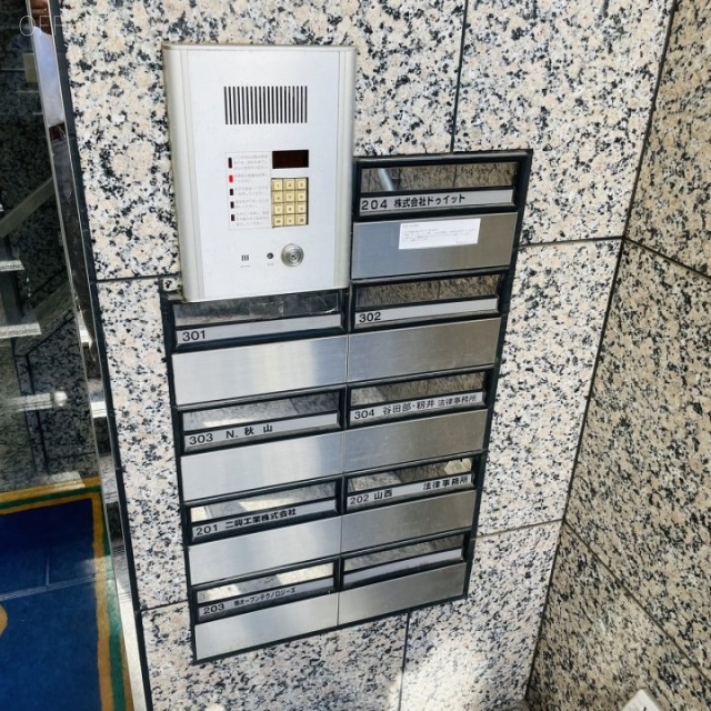 オオタケ第5ビル インターホンと郵便受け