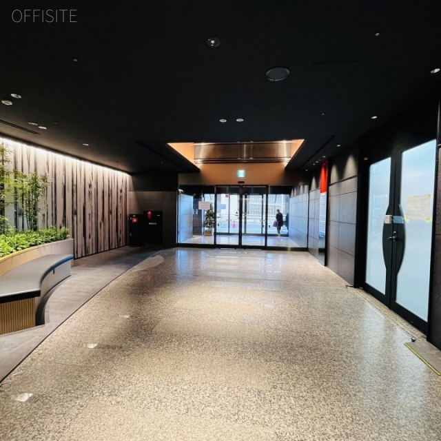 いちご笹塚ビル エントランス