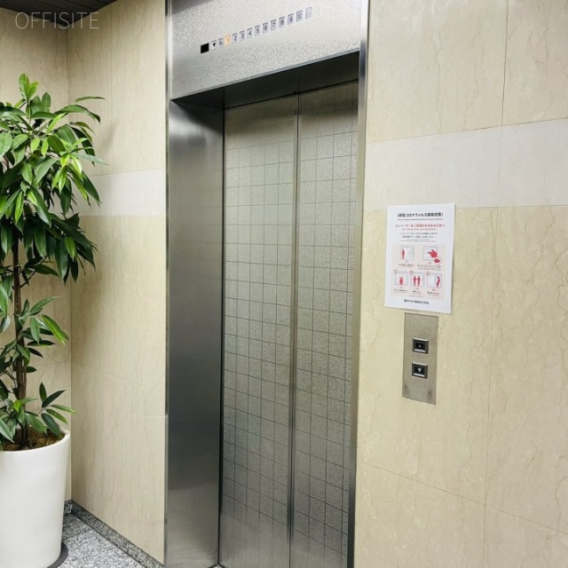 麹町ビル(旧 HAKUWAビル) エレベーター