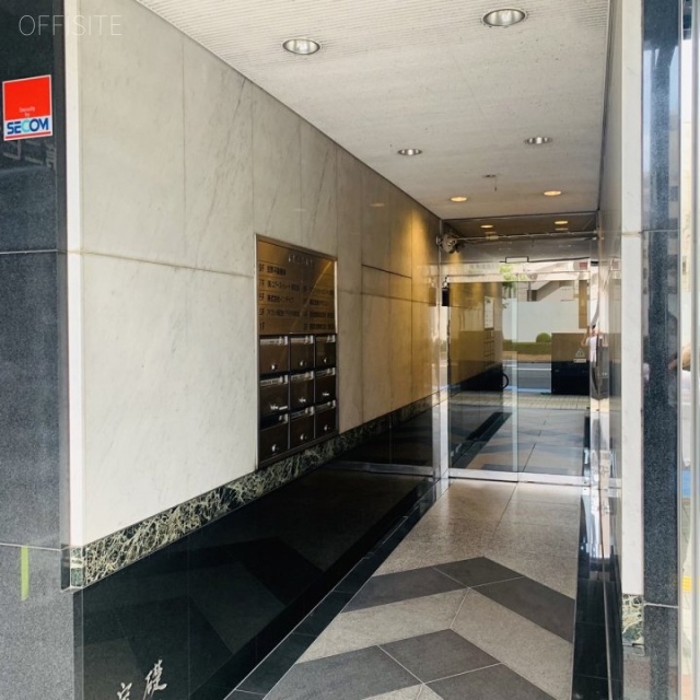 吉野第二ビル オフィス出入口