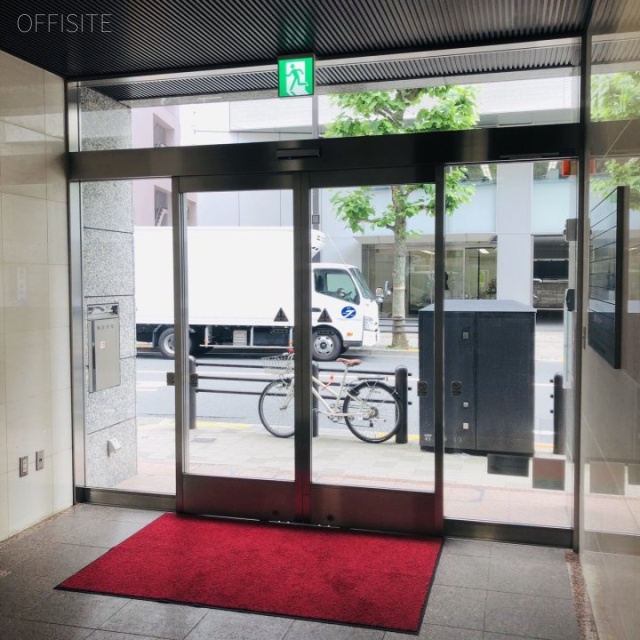 赤坂周山ビル エントランス