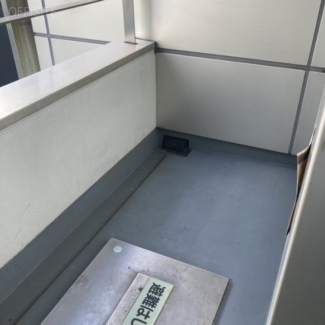 銀座3丁目ビル バルコニー