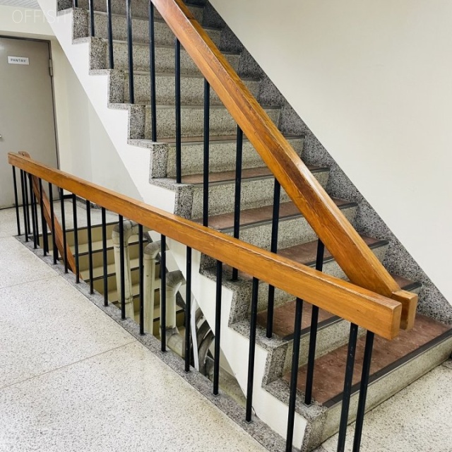 明宏(めいこう)ビル本館 内階段