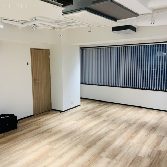 THE CORNER 日本橋 east 室内