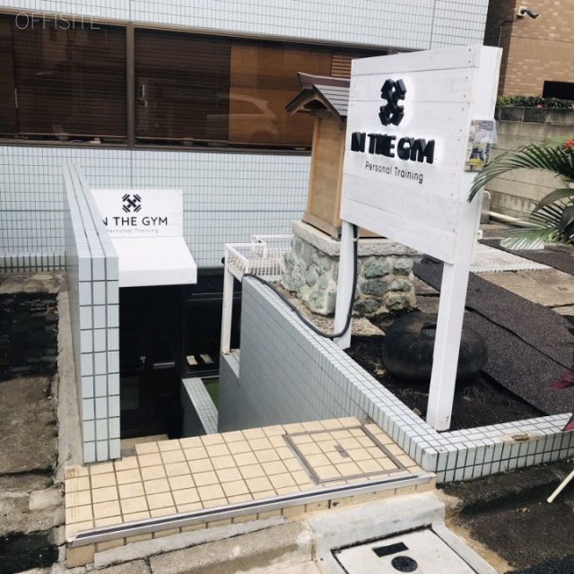 アヴニール高輪 エントランス