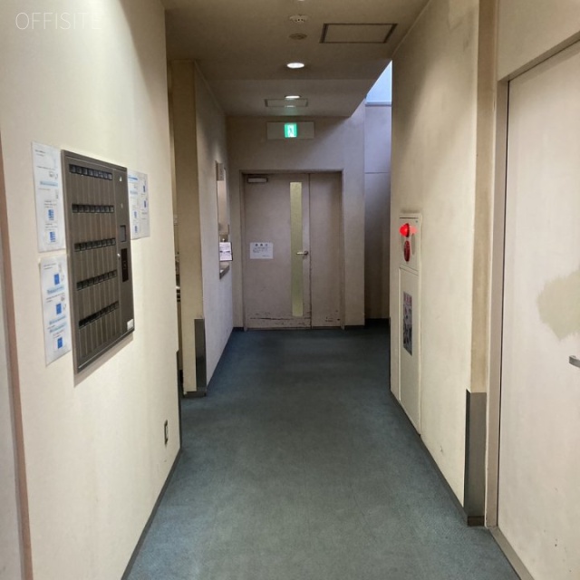 The PLACE 戸越 エントランス通路