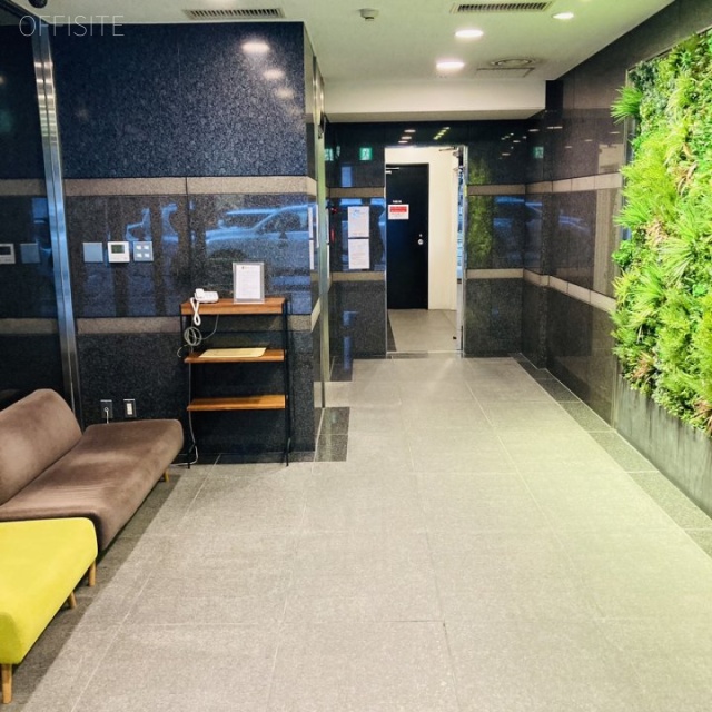 京橋中央ビル エントランス