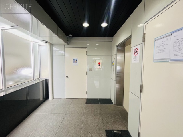 渋谷桜丘町ビル エントランス