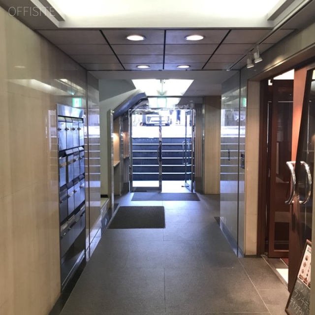 銀座3丁目ビル エントランス