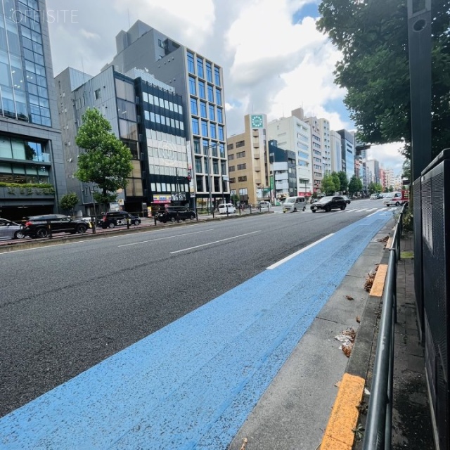 須賀ビル 前面道路