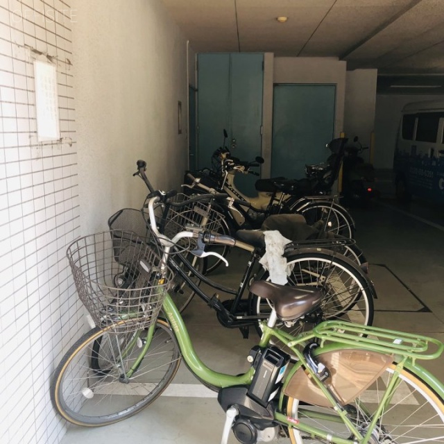 ハイシティ湯島 駐輪スペース