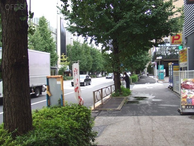 虎ノ門南ビル ビル前面道路