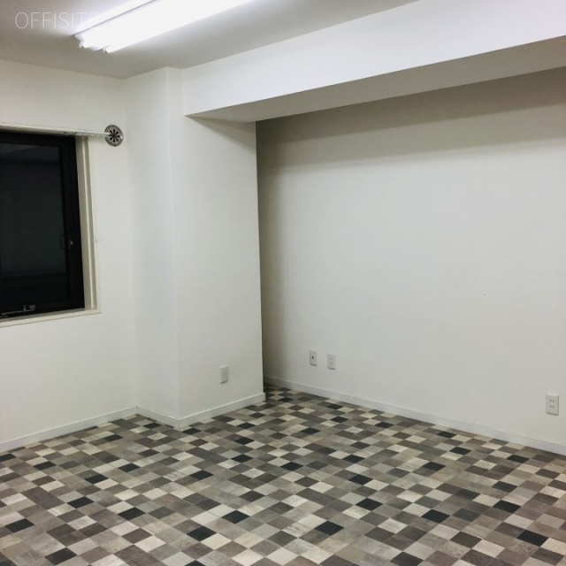 クレール麹町 402号室 室内