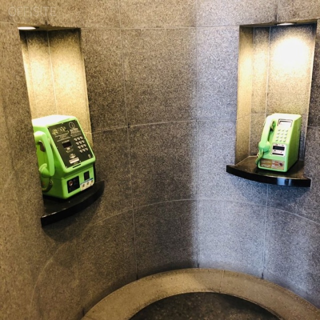 第7秋山ビル エントランス