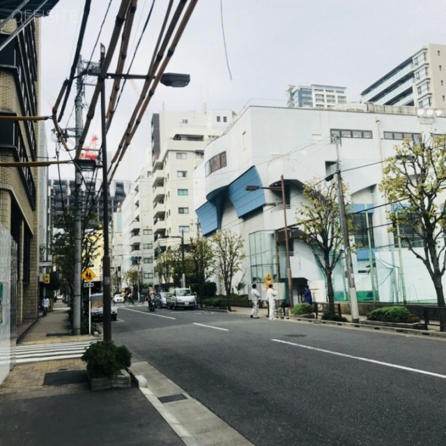 山畑ビル ビル前面道路
