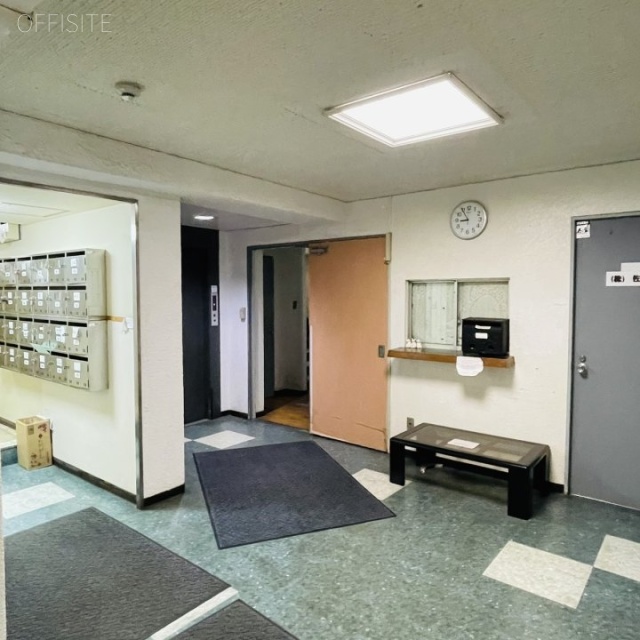 シャトー佐和ビル エントランス