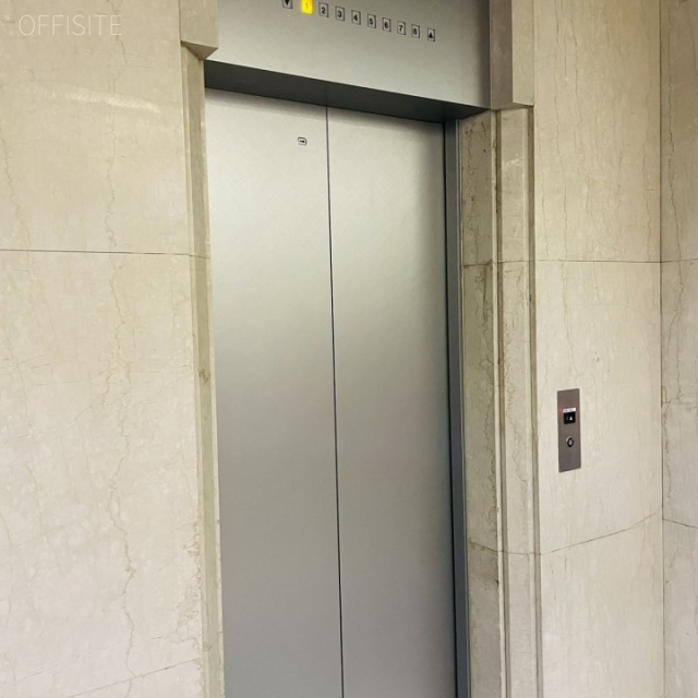 銀座3丁目ビル エレベーター