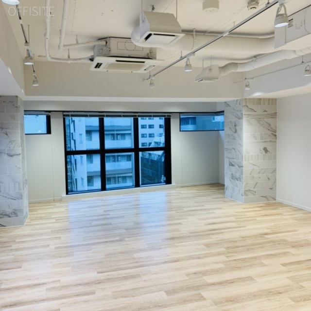 THE CORNER 日本橋 east 室内