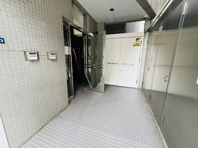 青山KYビル エントランス